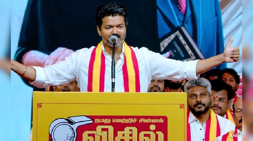 নতুন অধ্যায়, মুখ্যমন্ত্রী হিসেবে পছন্দের শীর্ষে অভিনেতা বিজয়