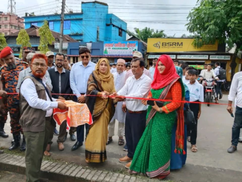 বরগুনায় বৃক্ষরোপণ অভিযান ও বৃক্ষমেলা উদ্বোধন