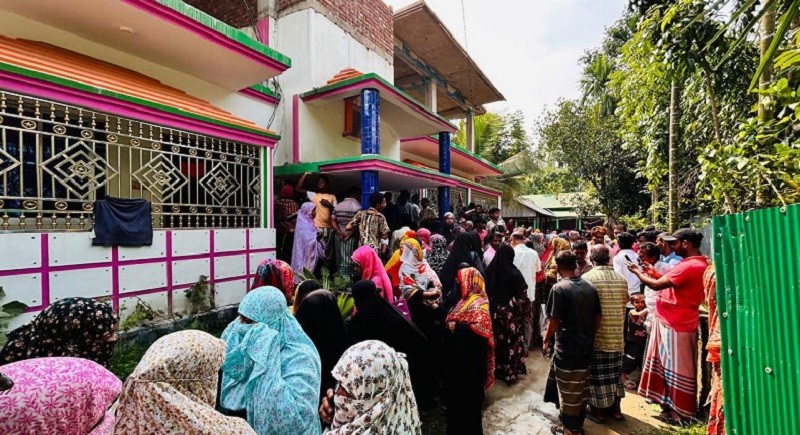 গাজীপুরে ৫ হত্যা: লাশগুলোর উপরে ছিল টাইপ করা চিরকুট