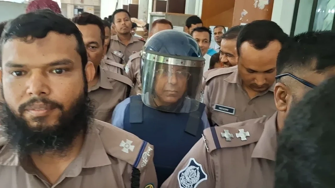 আনিসুল হকের অস্ত্র মামলায় চার্জ শুনানি পেছাল