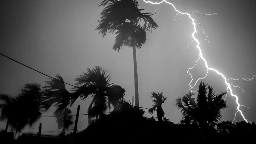 ৬০ কিলোমিটার বেগে ঝড়ের আভাস