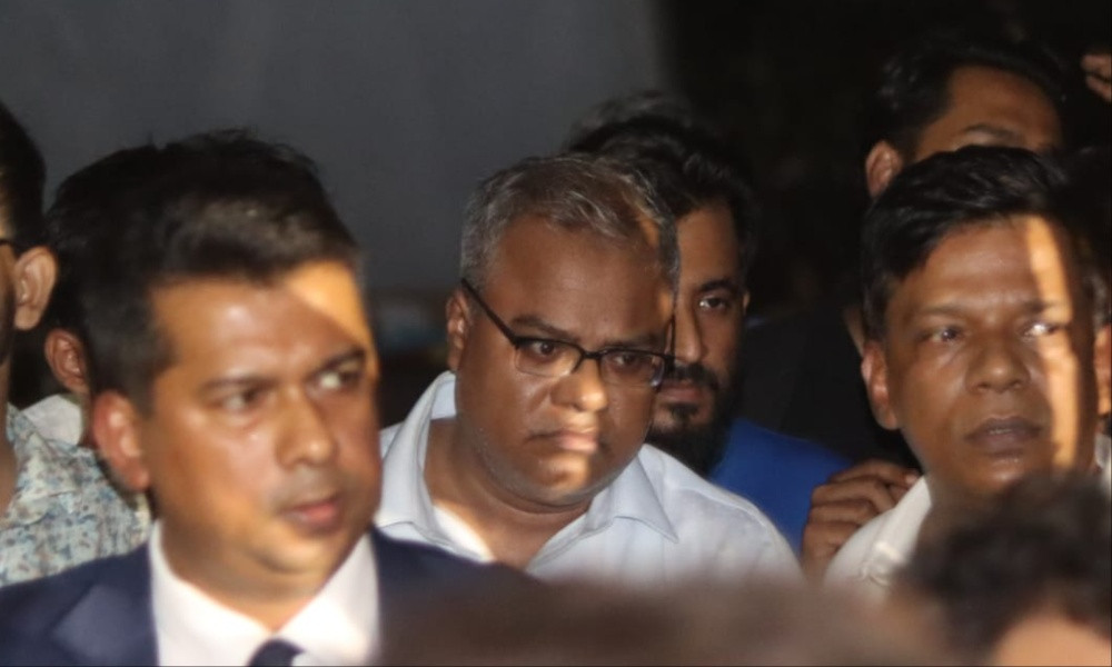 ৩০ ঘণ্টা পর মুক্ত হলেন চুয়েট উপাচার্য, শিক্ষার্থীদের ভুয়া ভুয়া স্লোগান