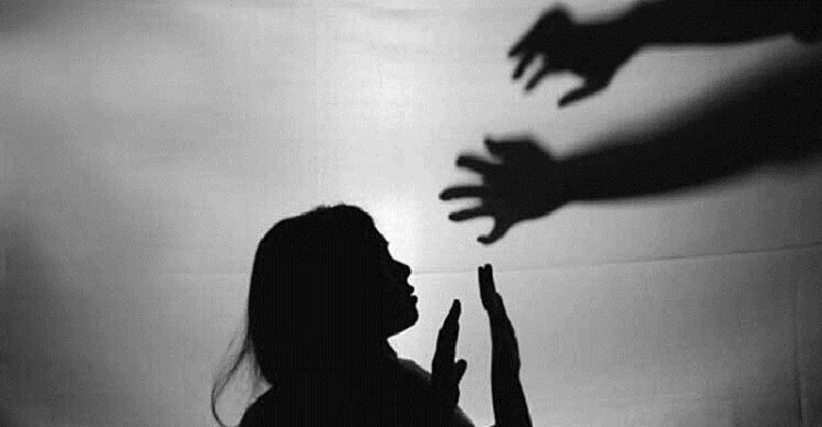 প্রবাসীর স্ত্রীকে ধর্ষণচেষ্টা, অস্ত্রসহ যুবলীগ নেতা আটক