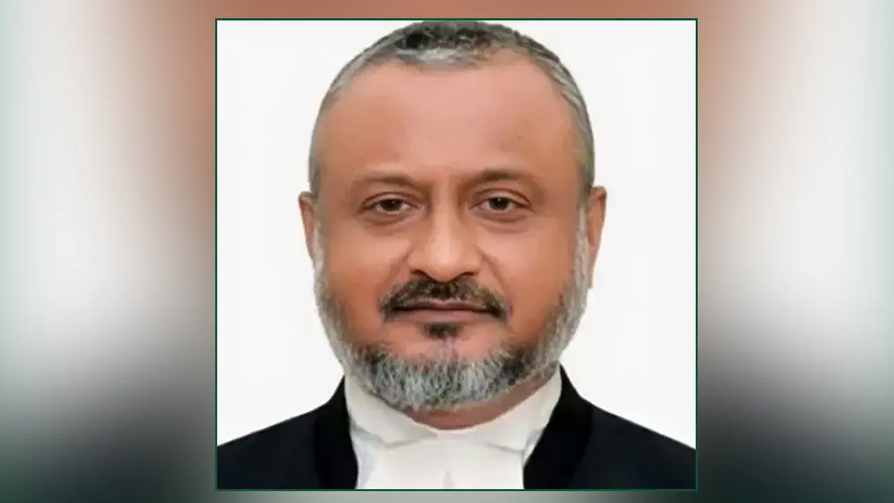 দুদকের নতুন চেয়ারম্যান বিচারপতি আসাদুজ্জামান, প্রজ্ঞাপন জারি