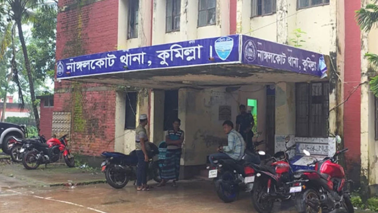 বোবা মেয়েটি অন্তঃসত্ত্বা হওয়ায় ফাঁস হলো মাদ্রাসা শিক্ষকের কুকীর্তি