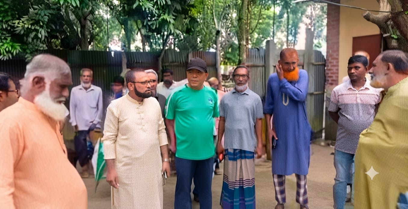 বোয়ালমারীতে দুর্ধর্ষ চুরির ঘটনায় ক্ষতিগ্রস্ত পরিবারের পাশে মানবিক খোন্দকার নাসিরুল ইসলাম