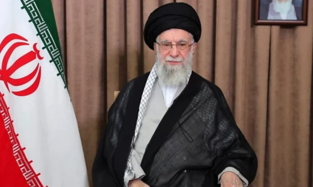 খামেনি বেঁচে আছেন এবং দৃঢ়তার সঙ্গে যুদ্ধের ময়দানে নেতৃত্ব দিচ্ছেন