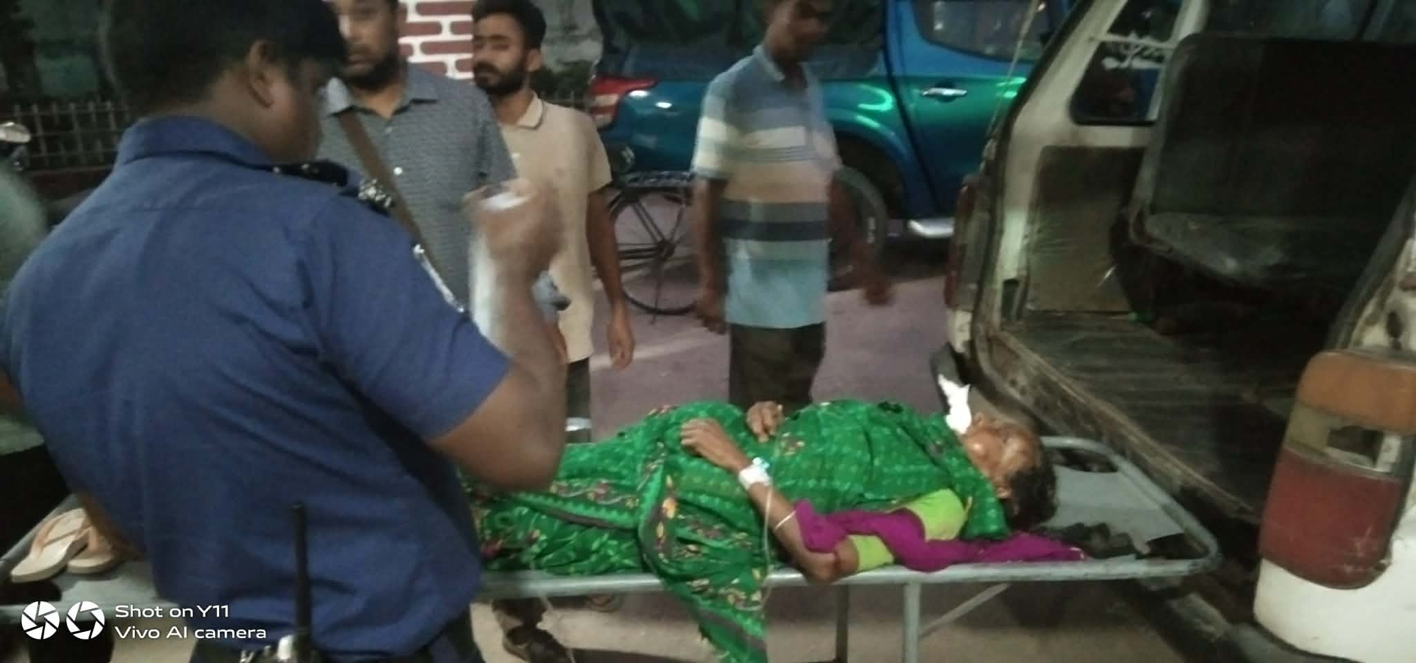 হাতীবান্ধায় পুলিশের মোটরসাইকেলের ধা'ক্কায় বৃদ্ধা নিহত