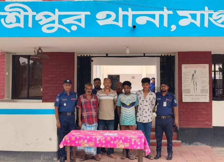 শ্রীপুরে থানা পুলিশের অভিযানে মাদকসহ চারজন গ্রেফতার